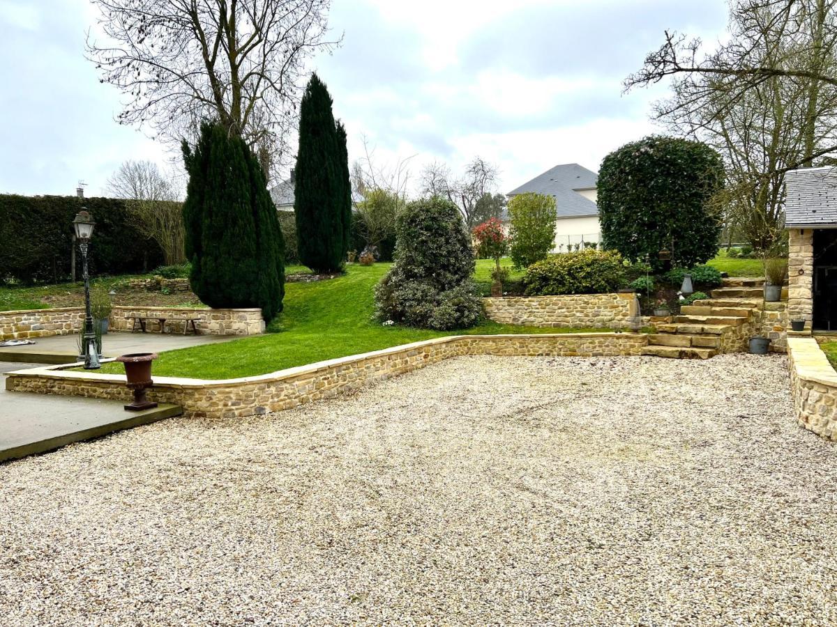 Le Clos Des Ecureuils Audrieu Exterior photo